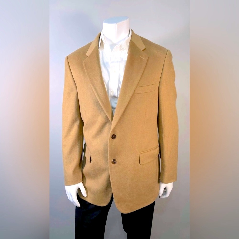 Irvine Park Vintage : Mens poly blend size 42 blazer jacket with Cashmere Touch.